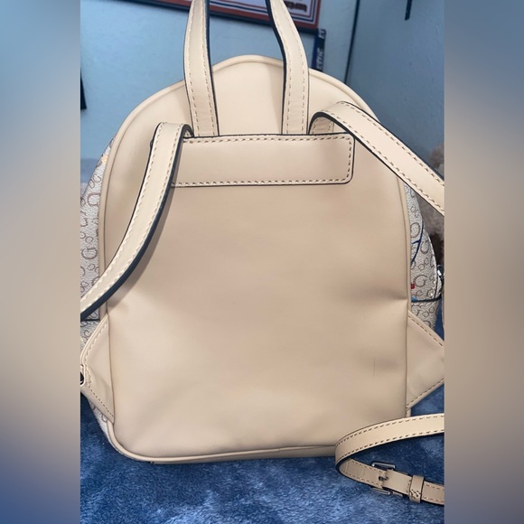 Guess flower nude mini backpack - Picture 3 of 3